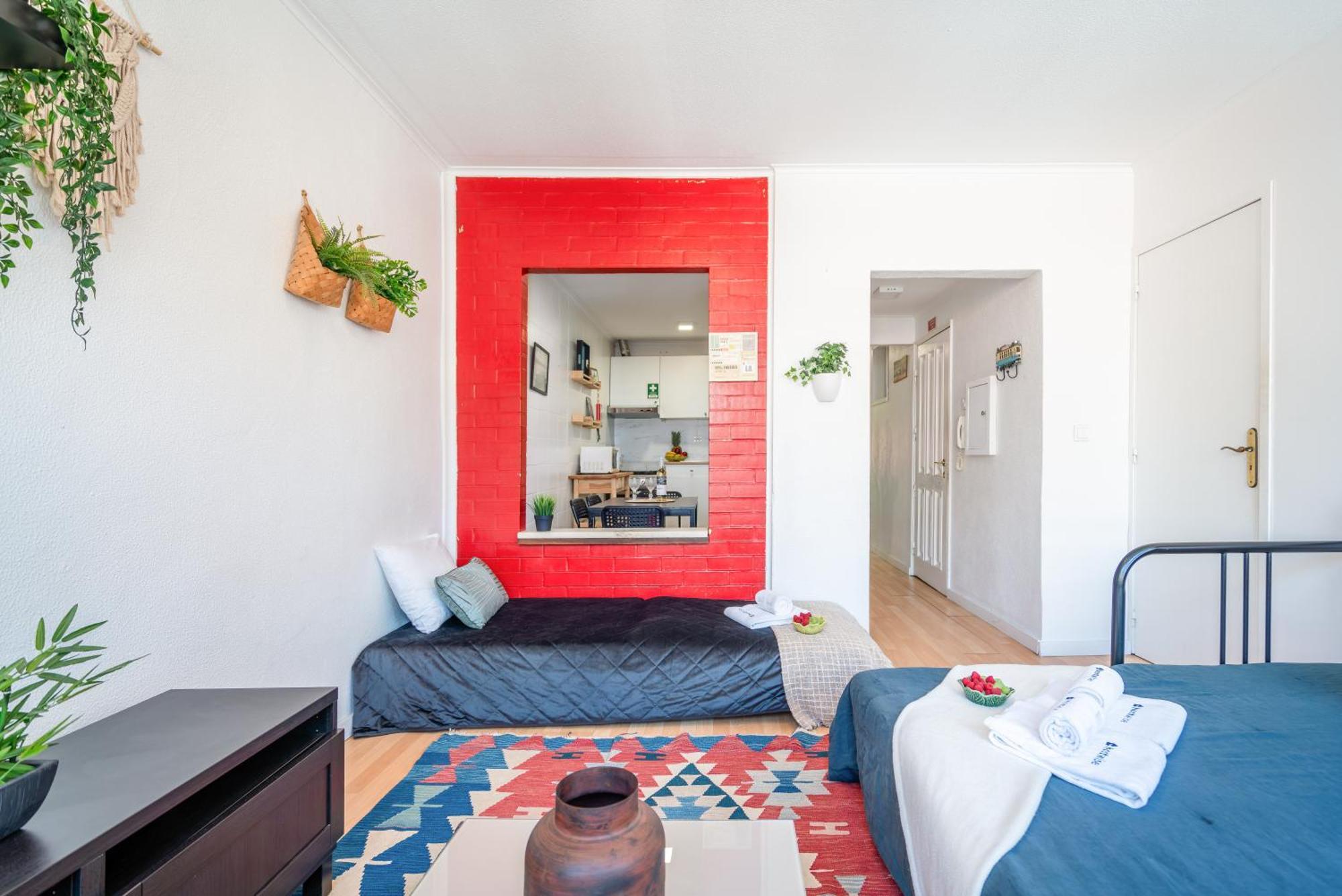 Host Wise - Large Flat W Terrace - Ace Location At Aliados Apartment Porto Bagian luar foto