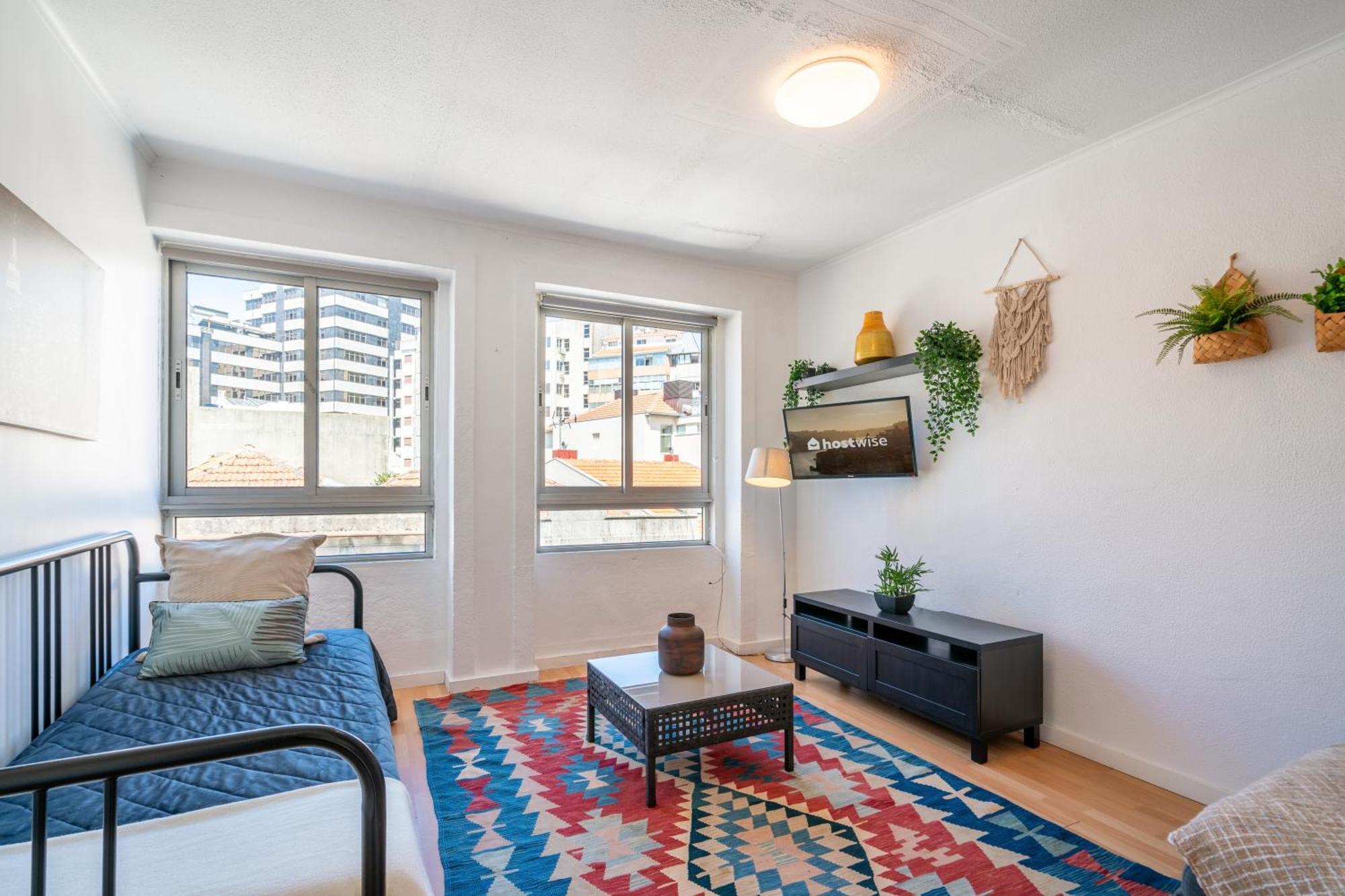 Host Wise - Large Flat W Terrace - Ace Location At Aliados Apartment Porto Bagian luar foto