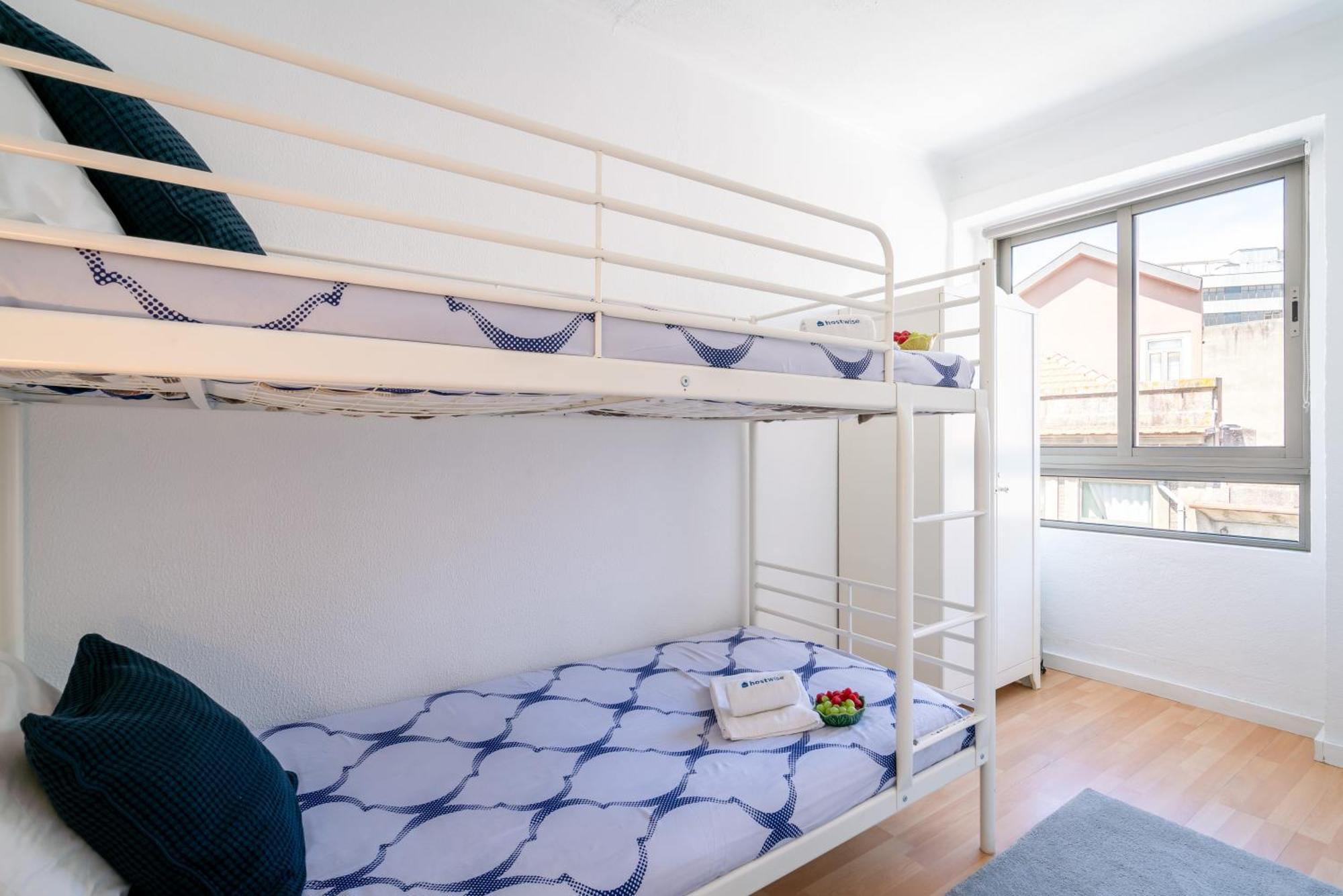 Host Wise - Large Flat W Terrace - Ace Location At Aliados Apartment Porto Bagian luar foto