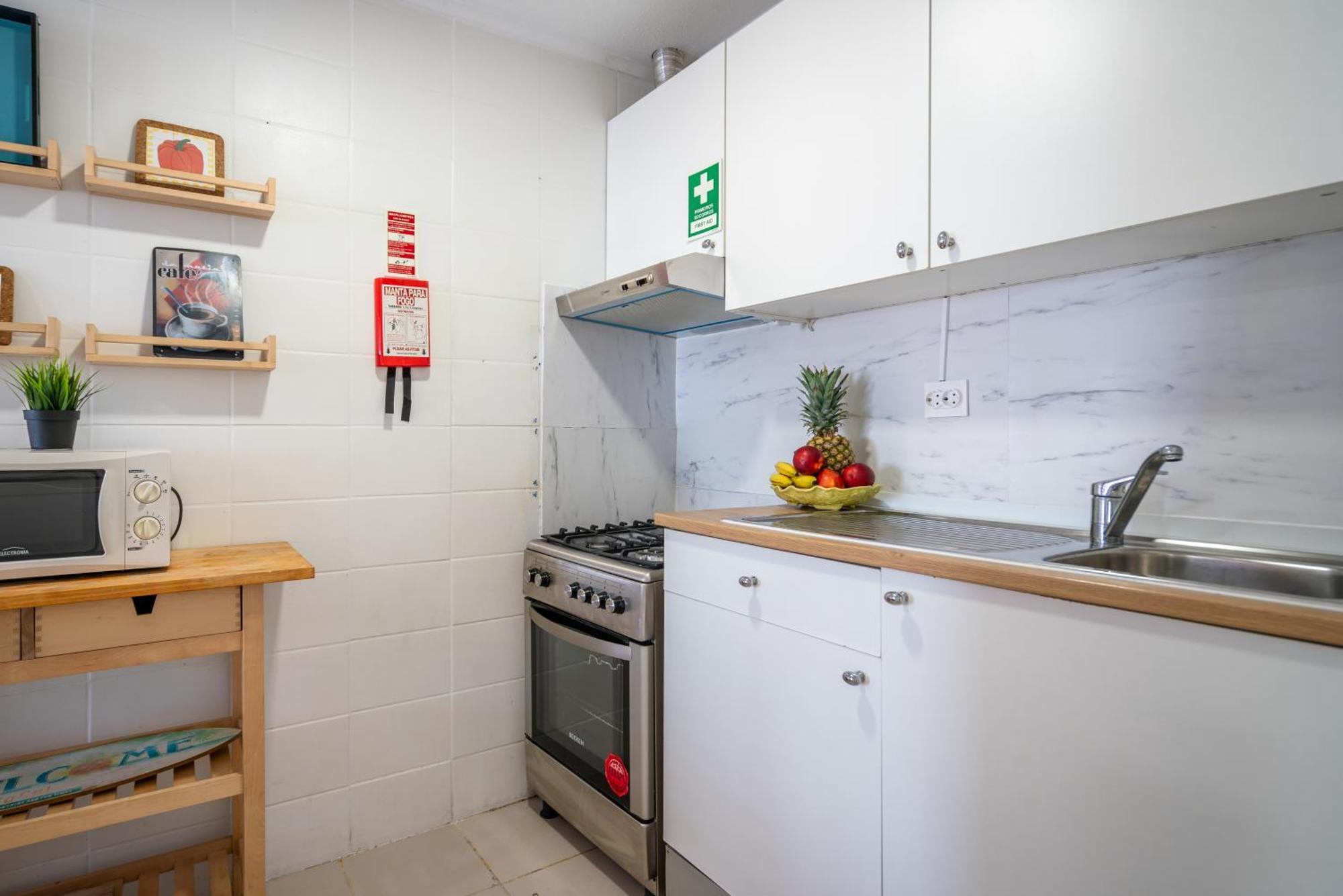 Host Wise - Large Flat W Terrace - Ace Location At Aliados Apartment Porto Bagian luar foto