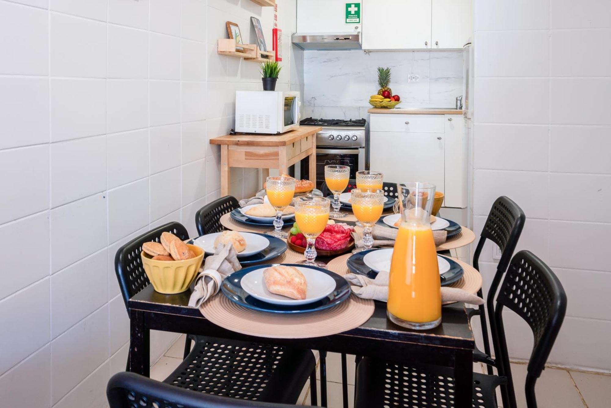 Host Wise - Large Flat W Terrace - Ace Location At Aliados Apartment Porto Bagian luar foto