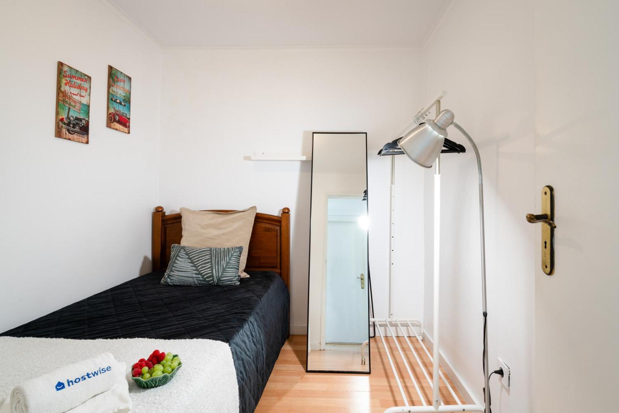 Host Wise - Large Flat W Terrace - Ace Location At Aliados Apartment Porto Bagian luar foto