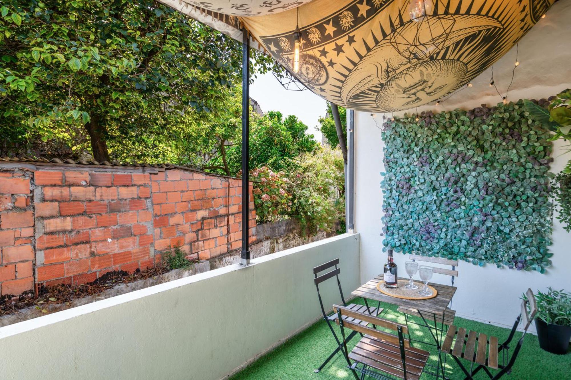 Host Wise - Large Flat W Terrace - Ace Location At Aliados Apartment Porto Bagian luar foto